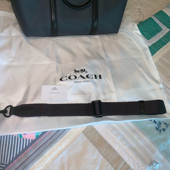 Coach Metro Tote - Picture 5 of 8